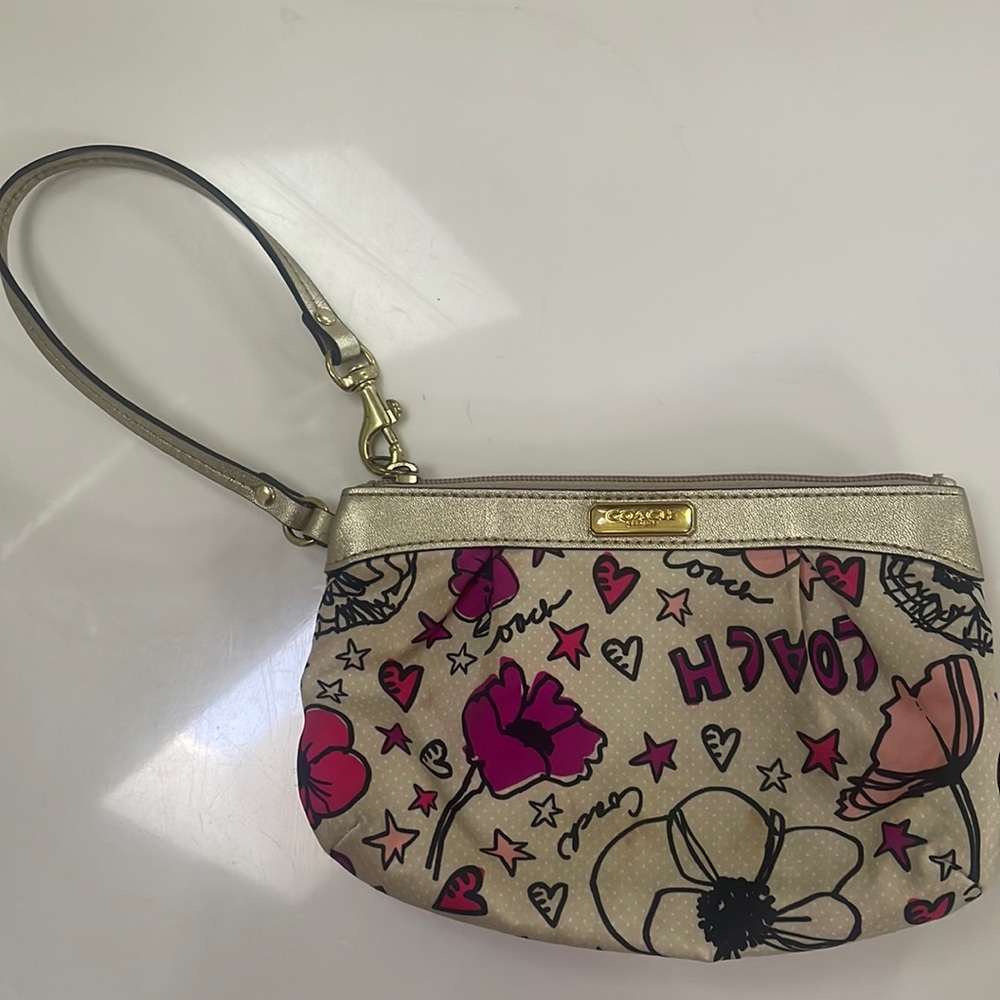 Coach Poppy Wristlet